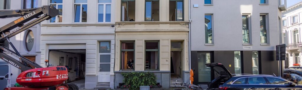 Header maison de maître Anvers avec vitrage sous vide
